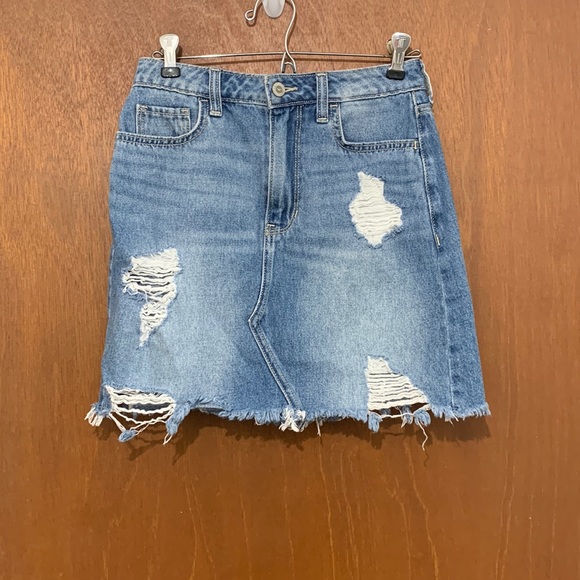 Hollister Dresses & Skirts - High rise denim skirt